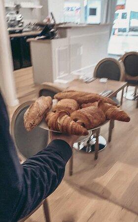 French Creperie Le Petit Cafe